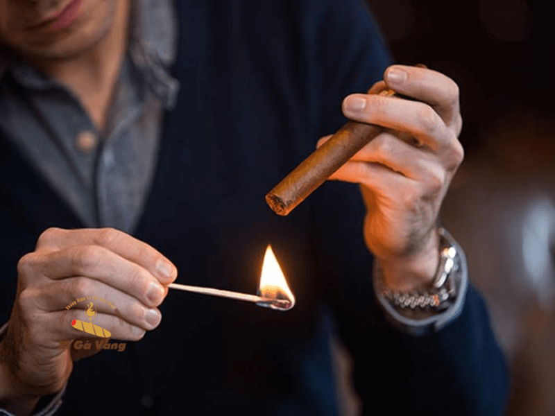 Diêm gỗ tuyết tùng